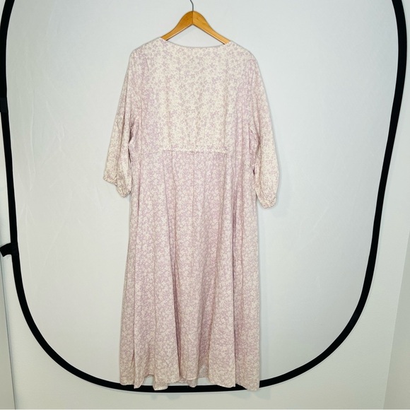 Elegant Cream Midi Dress - Picture 6 of 11